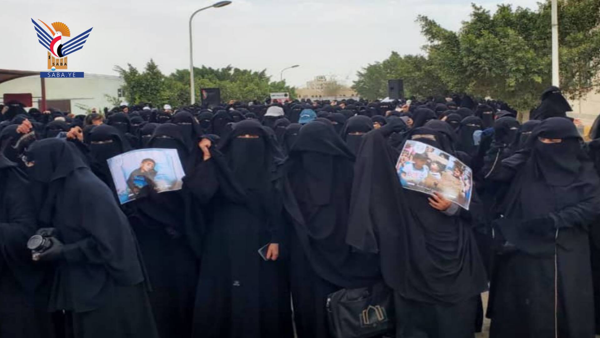 وقفة بأكاديمية القرآن الكريم للطالبات بأمانة العاصمة تنديداً باستمرار جريمة تجويع أهل غزة