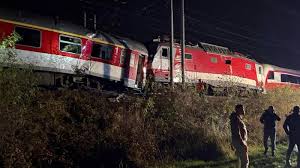 تصادم بين قطارين في سلوفاكيا وإصابة عشرات الركاب