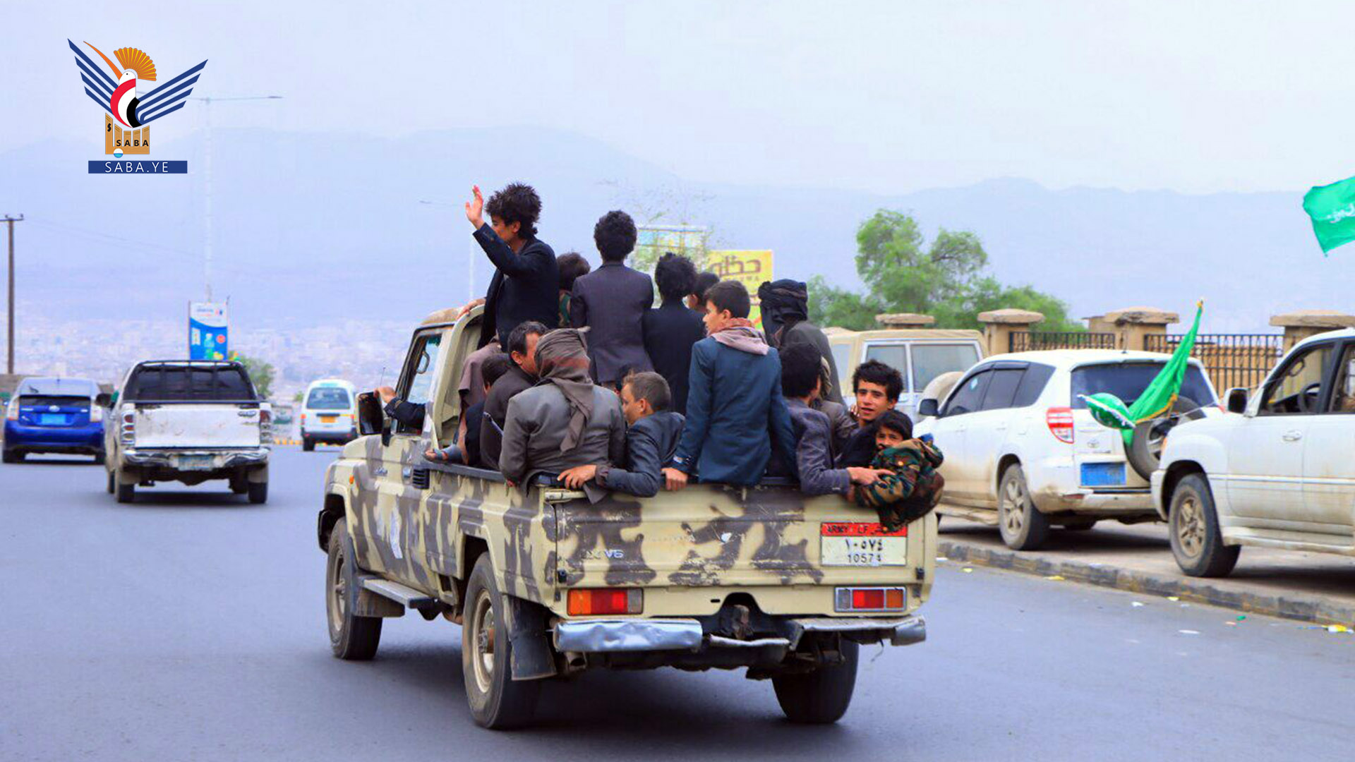 استمرار توافد الحشود البشرية الهادرة إلى ساحة ميدان السبعين بالعاصمة صنعاء