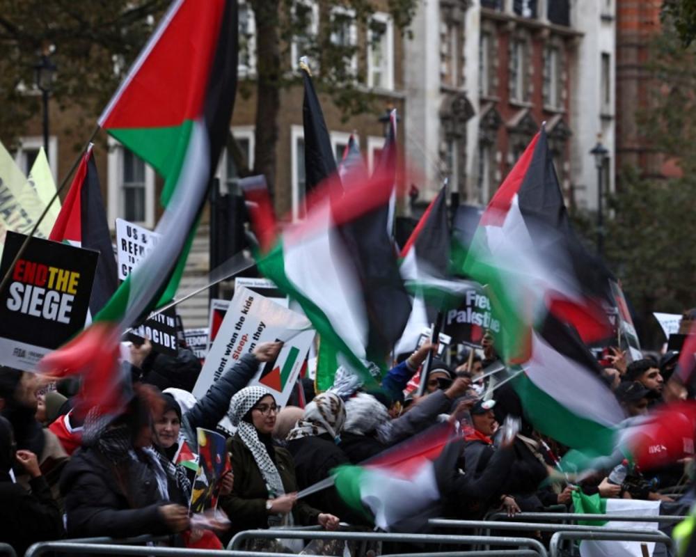 تظاهرة في نيويورك للمطالبة بالإفراج عن الناشط محمود خليل ورفضاً لترحيله