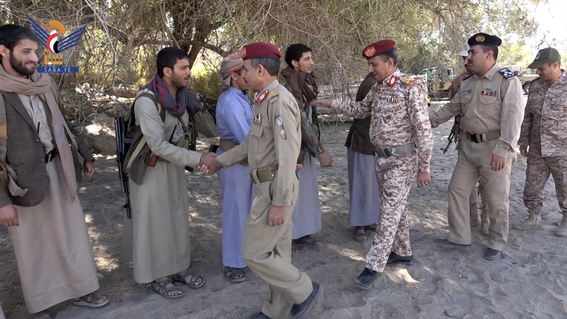 قيادات عسكرية تزور المرابطين في نجران والبقع والأجاشر