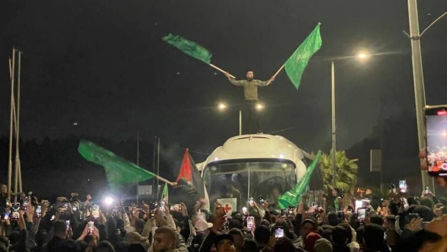 " الإعلامي" بغزة:أكثر من 7000 موظف يشاركون في التحضيرات الواسعة لاستقبال الأسرى