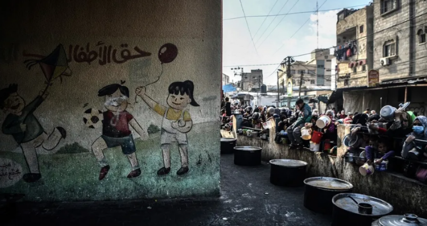الغذاء العالمي يعلن نفاد الغذاء من مخازنه في غزة