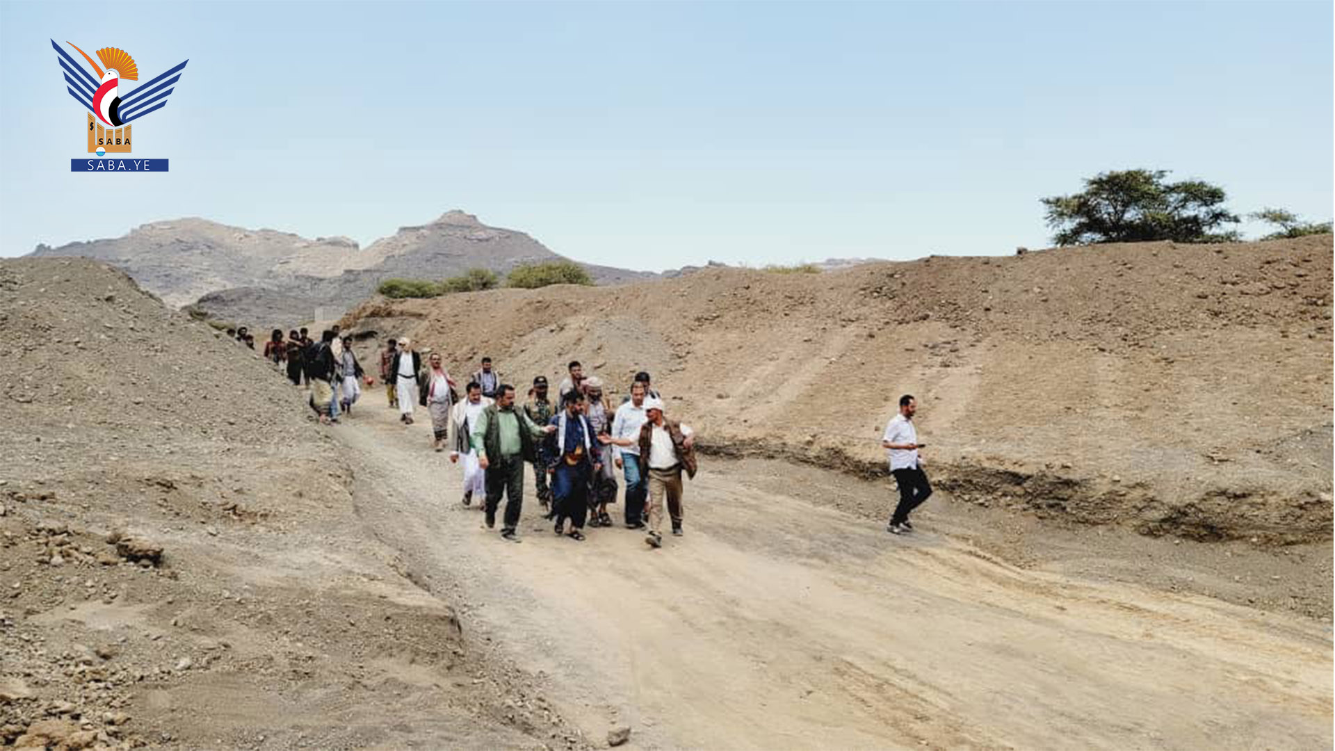 محافظ ذمار يتفقد سير العمل بمشروع حصاد مياه الأمطار بمنطقة تفاضل في جهران