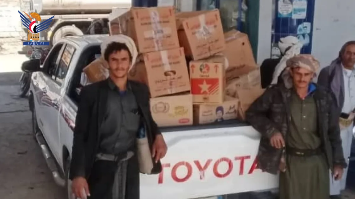 ذمار.. أبناء قرية سيه بعنس يسيّرون قافلة عينية للمرابطين في جبهات تعز