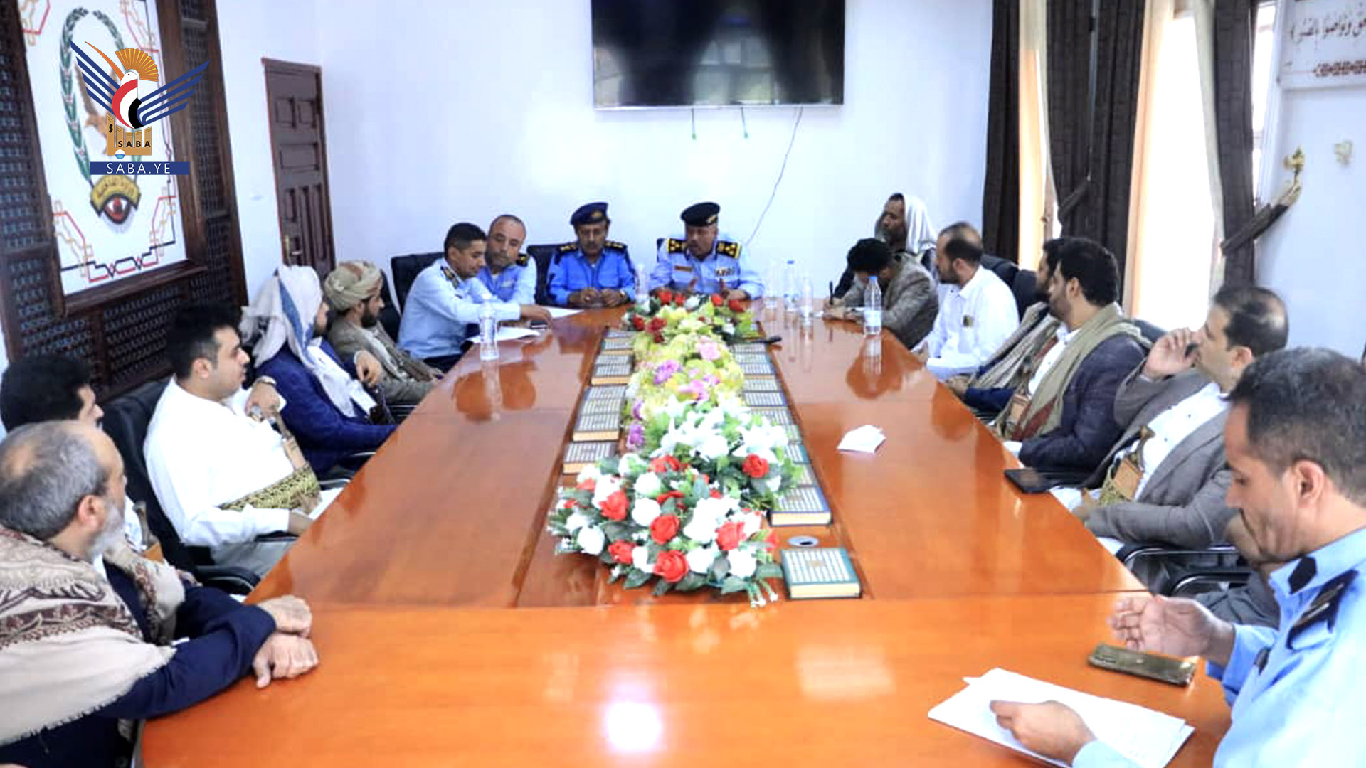 شرطة المرور تلتقي مع أصحاب محلات بيع الدراجات النارية وشركات التوصيل