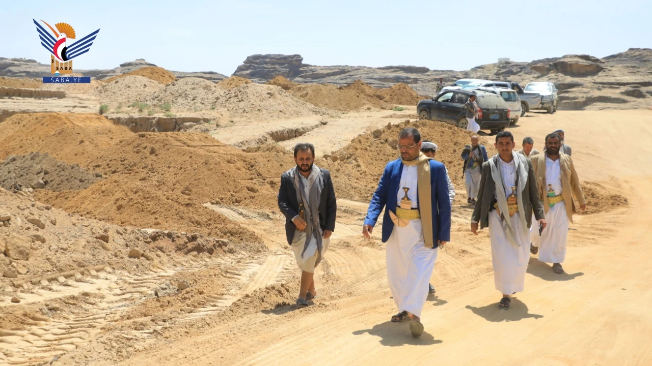 محافظ صعدة يتفقد سير العمل في مشروعي بحيرتي الحمزات ورحبان