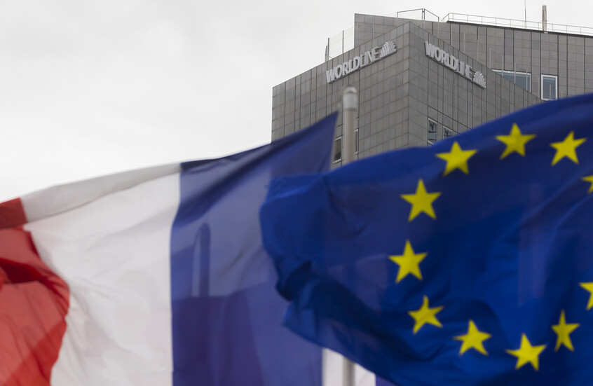 انخفاض الأسهم الفرنسية عقب  استقالة رئيس الوزراء الجديد