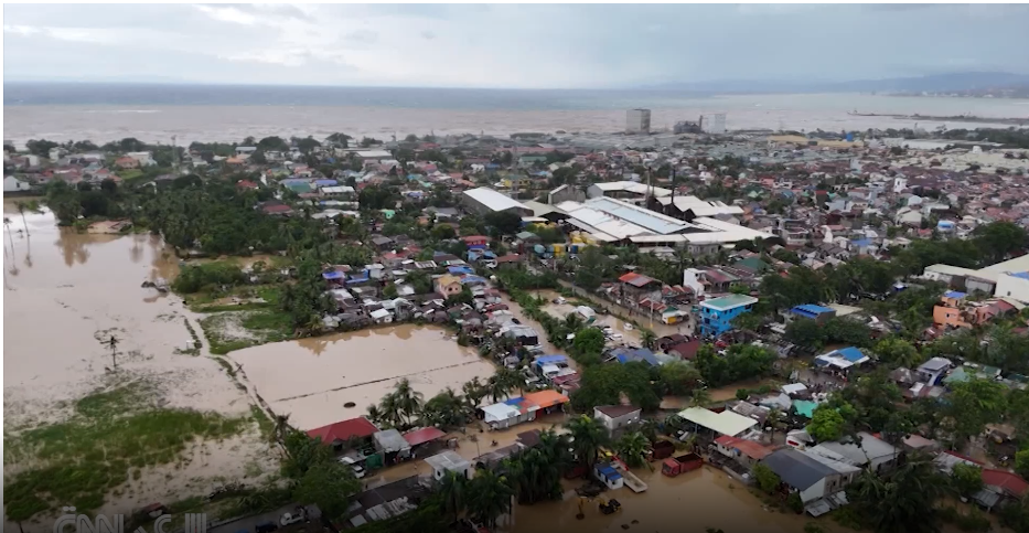ارتفاع ضحايا إعصار "كالمايغي" الذي ضرب الفلبين إلى أكثر من مائة قتيل