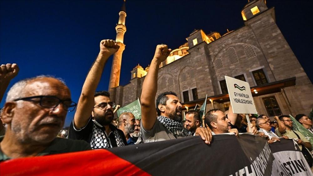 إسطنبول.. مسيرة بالفاتح تندد بالإبادة في غزة
