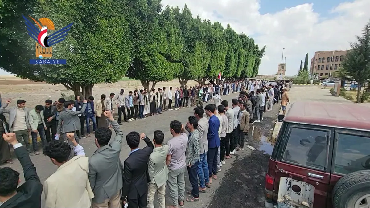 وقفات بذمار إحياءً لذكرى ثورة 21 سبتمبر ودعماً للقوات المسلحة