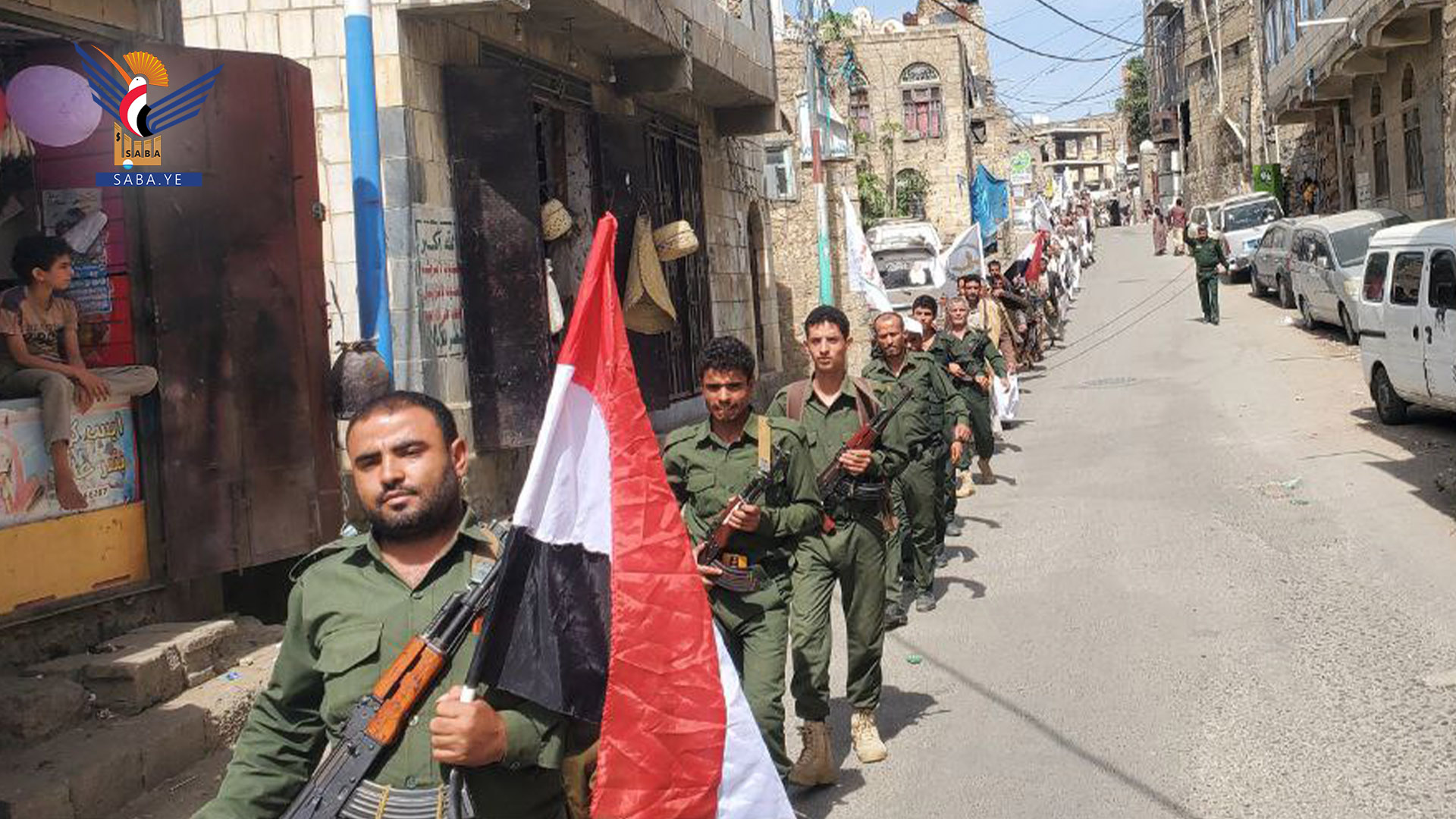 حجة.. مسير لمنتسبي أمن مركز المحافظة تضامنا مع أبناء غزة