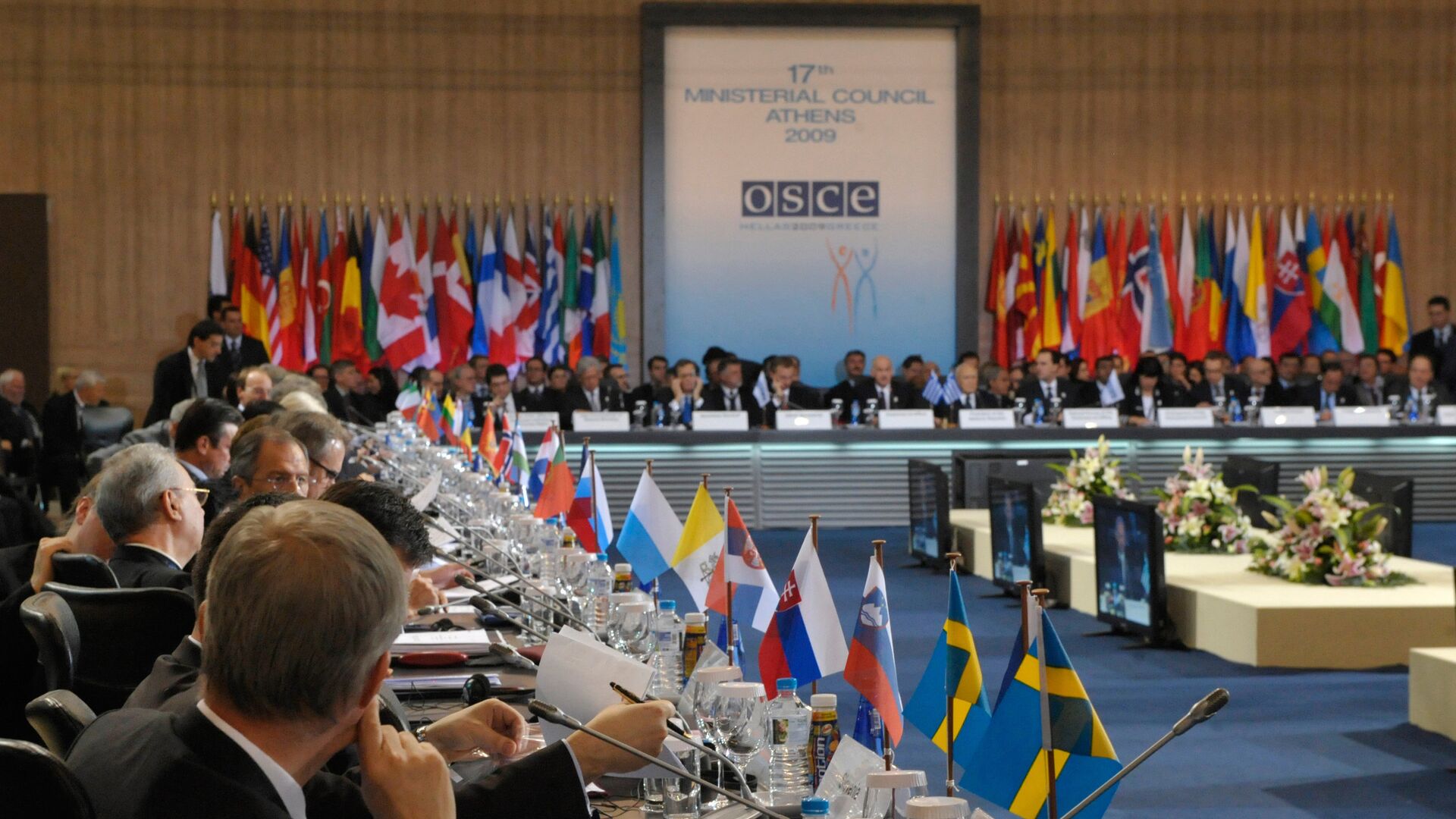 أرمينيا وأذربيجان تطلبان حل مجموعة مينسك الأوروبية