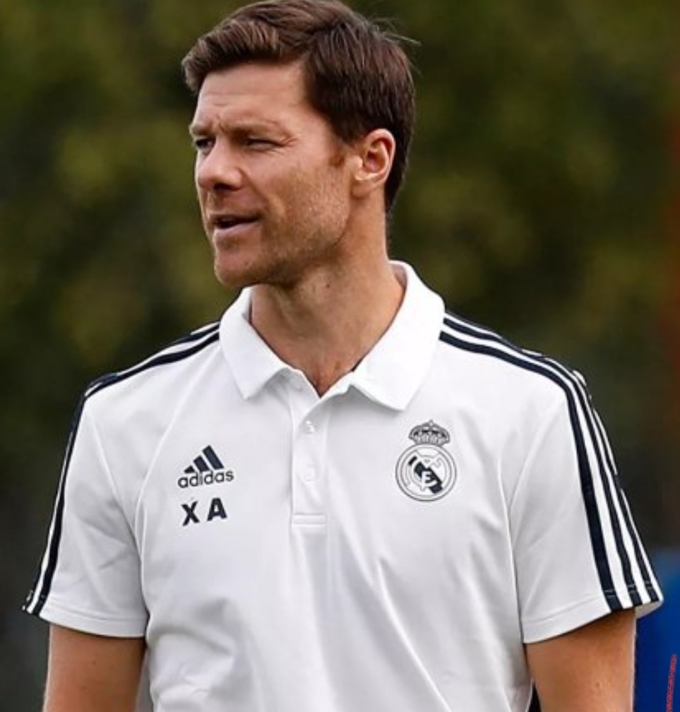 مدرب ريال مدريد يحذر لاعبيه من الثقة الزائدة قبل الديربي