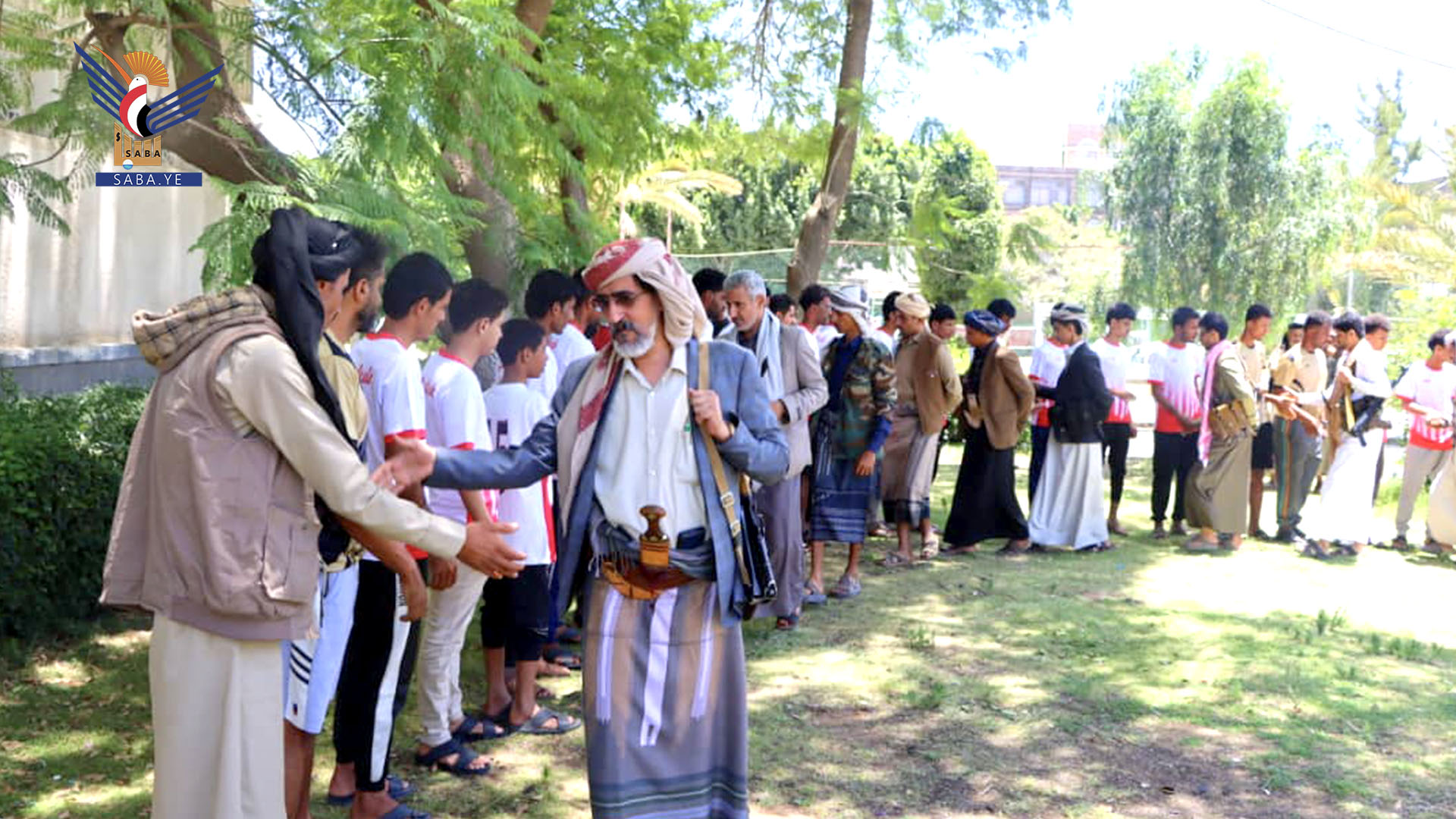 المحضار والعولقي يستقبلان رئيس وأعضاء نادي شباب مرخة