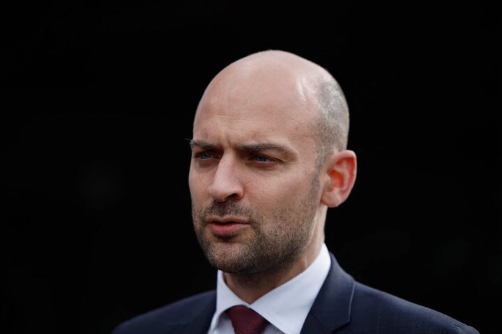 فرنسا تقرّ: الهجمات الأمريكية والإسرائيلية على إيران لا تتوافق مع القانون الدولي