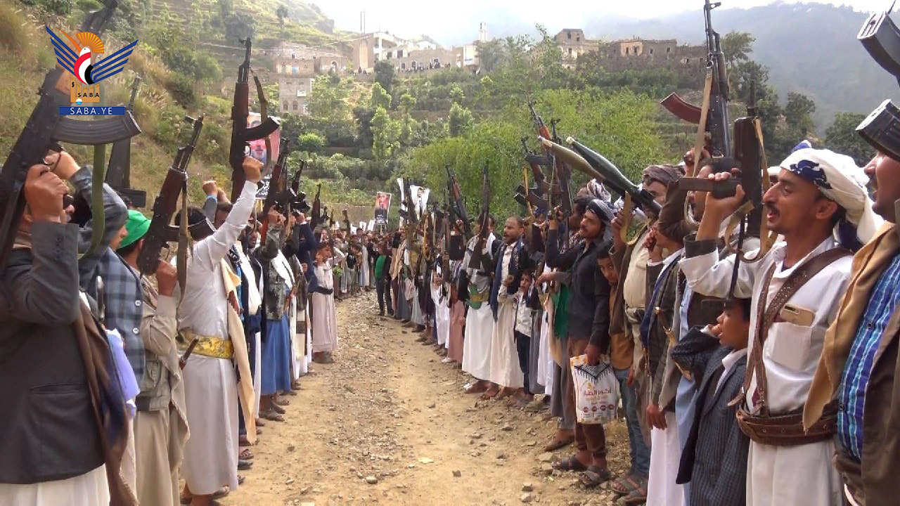 وقفتان بمديريتي الجبين ومزهر في ريمة تؤكدان الجاهزية لمواجهة أعداء الأمة