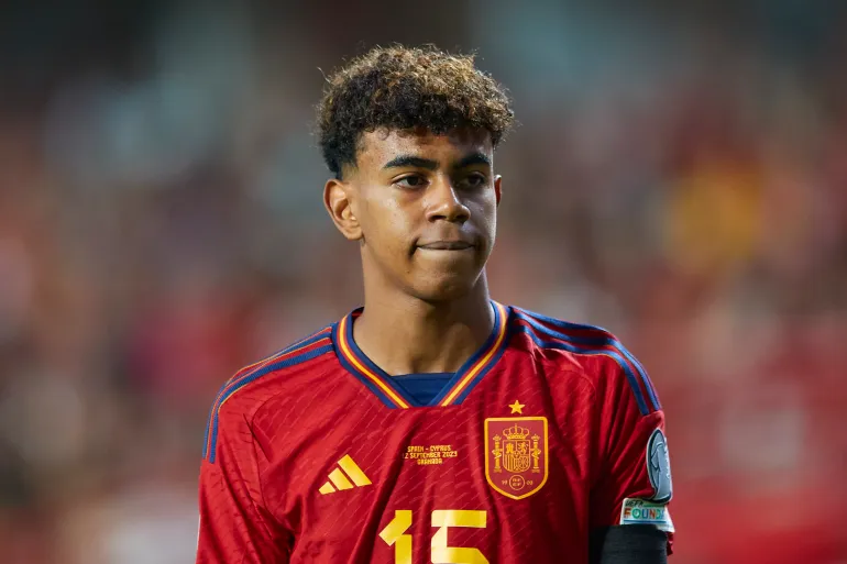 اختيار الأمين جمال أفضل لاعب شاب في الدوري الإسباني الموسم الماضي