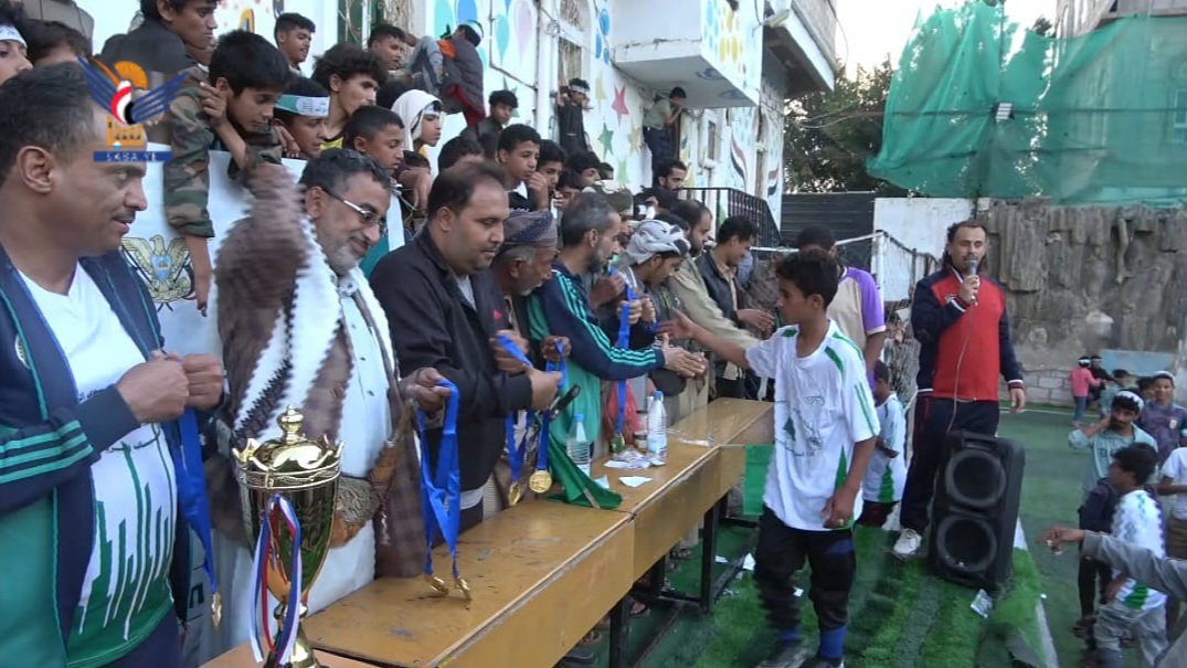 اختتام بطولة المولد النبوي الرياضية المدرسية لكرة القدم بمدينة البيضاء