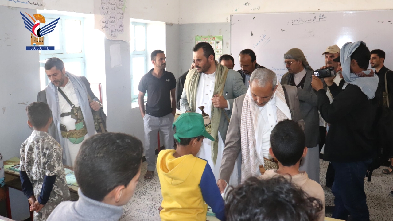 تفقد الدورات الصيفية في الرياشية بمديرية دمت في الضالع 