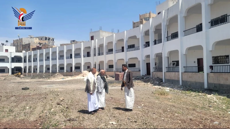 تفقد عدد من المشاريع التربوية بمديريتي الثورة وآزال في أمانة العاصمة