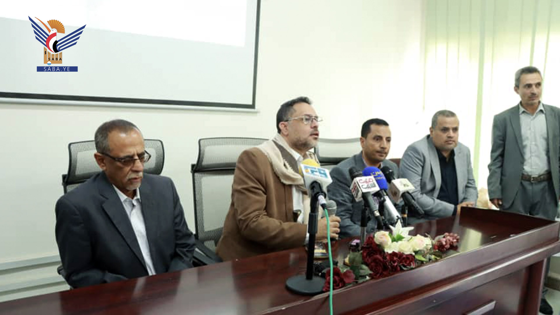  بدء دورتين تدريبيتين في مجال استخدام النافذة الواحدة للتخليص الجمركي 