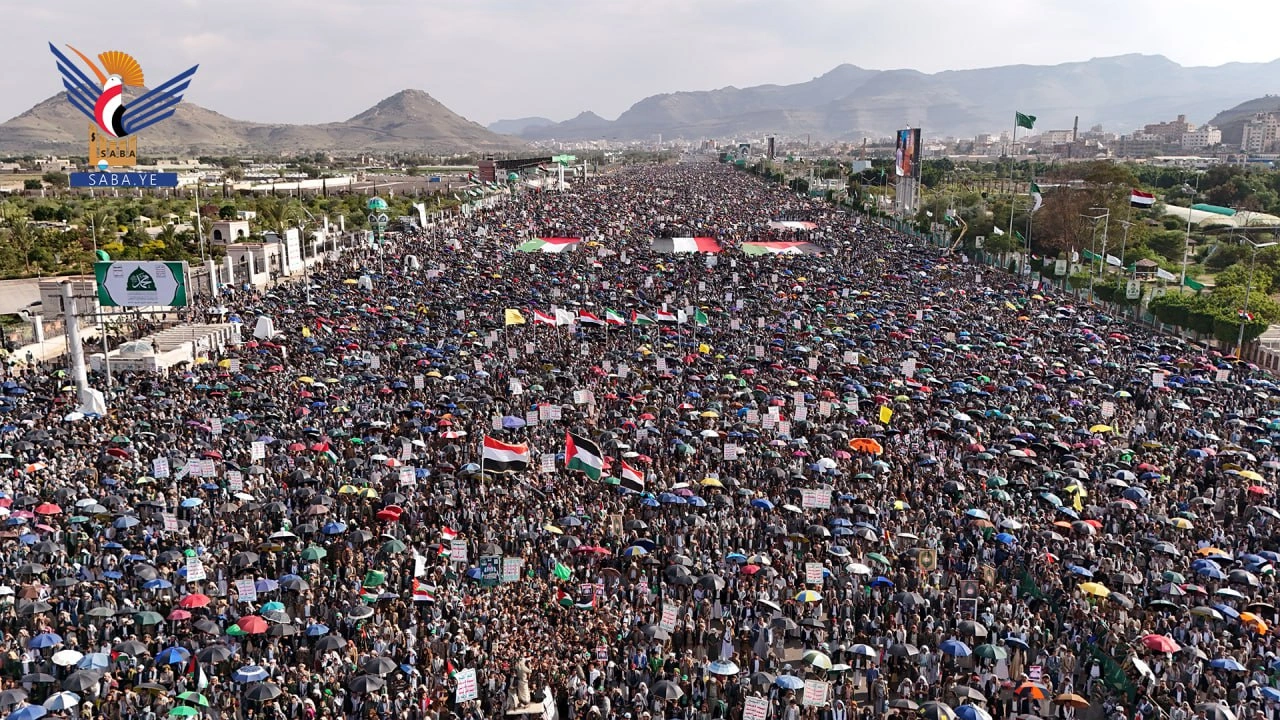 خروج مليوني بالعاصمة صنعاء وفاء للشهداء وتأكيدا على الاستمرار في إسناد غزة مهما كانت التضحيات