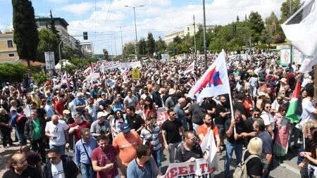 مسيرة حاشدة في العاصمة اليونانية للمطالبة بوقف المجازر الإسرائيلية على قطاع غزة