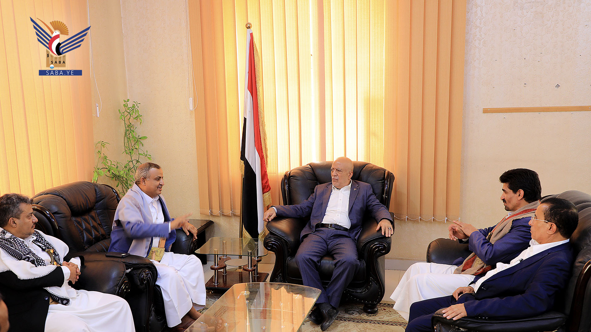 رئيس مجلس الوزراء يناقش مع وزير الزراعة سير نشاط الوزارة ووحداتها