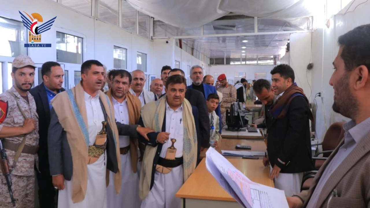 تفقد الانضباط الوظيفي بمكتبي الأراضي والشؤون الاجتماعية وصندوق الرعاية بالأمانة