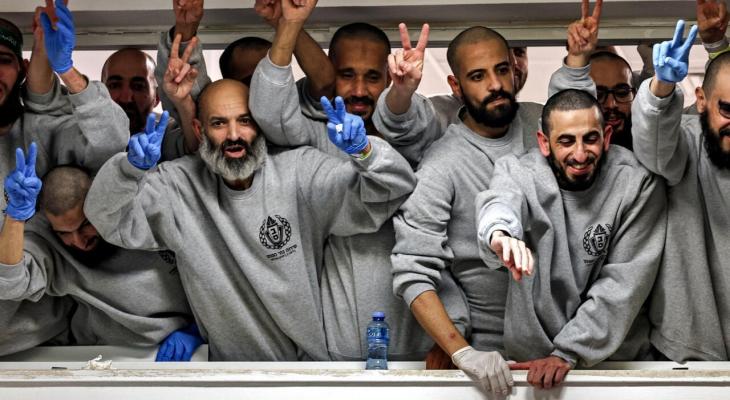 "محررون فلسطينيون مبعدون ": نهج المقاومة هو الوحيد القادر على انتزاع حريتنا