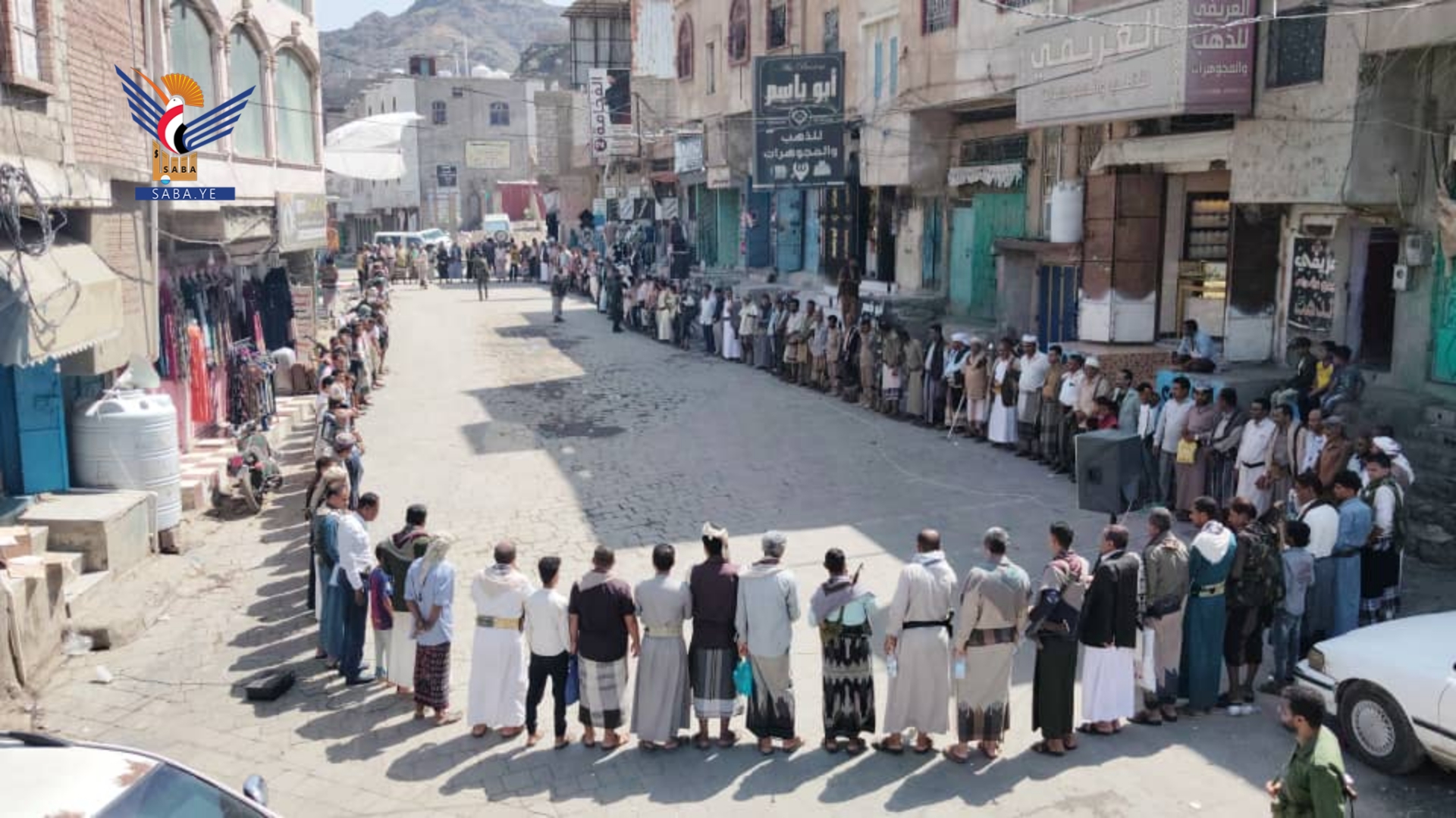 تعز.. وقفات قبلية مسلحة للنفير العام ودعم غزة 