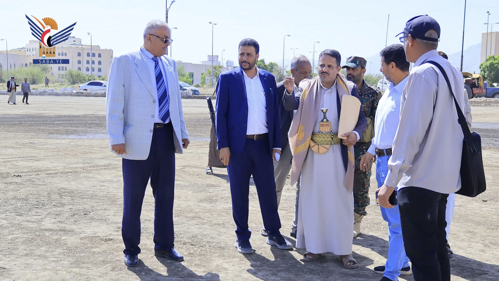 نائب وزير الشباب يتفقد سير العمل بمشروع مركز الفروسية بمدينة الثورة بصنعاء