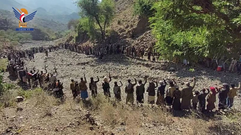 وقفة مسلحة وتطبيق قتالي في الحيمة الداخلية إعلانًا للجهوزية الكاملة