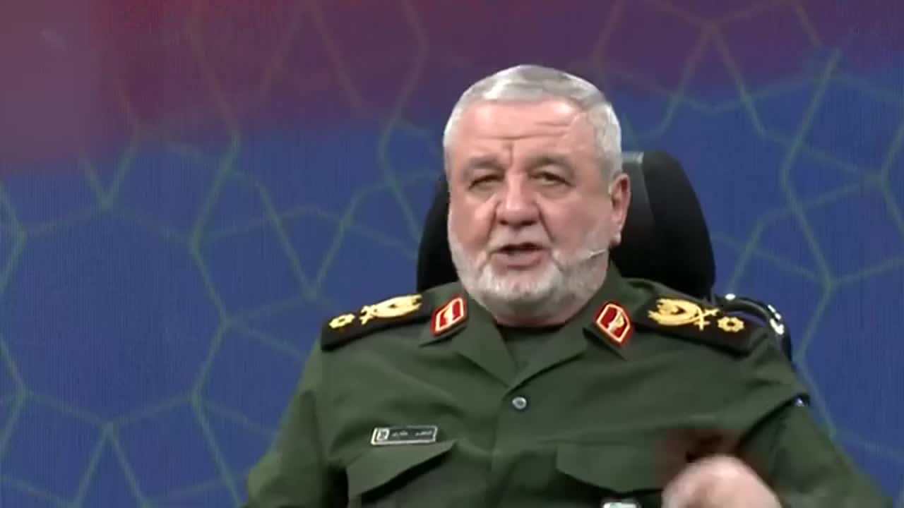 مستشار قائد الحرس الثوري: مضيق هرمز أغلق وسنحرق أي سفينة​ تحاول العبور​