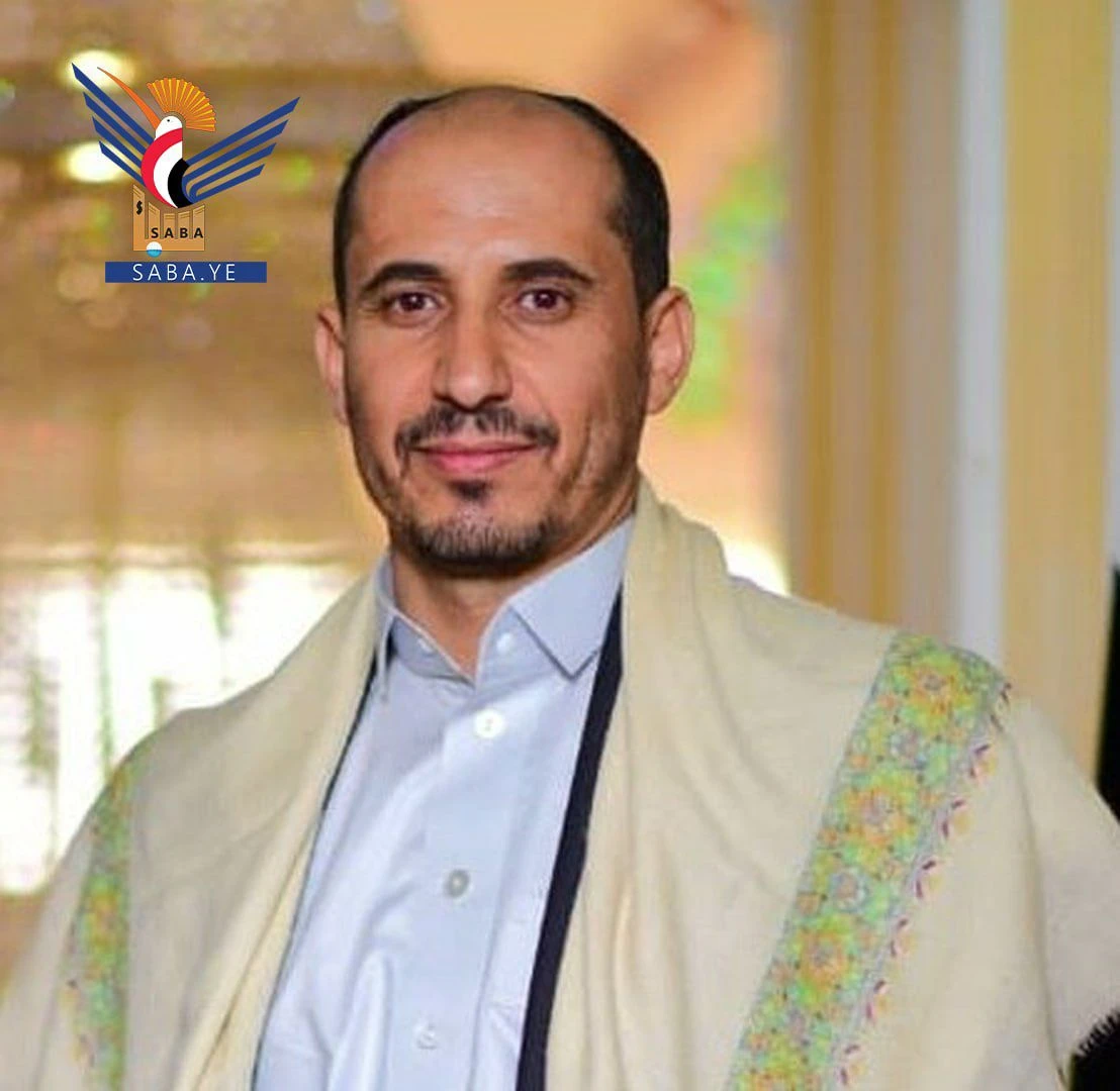 مدير المؤسسة الاقتصادية اليمنية يعزًي الرئيس المشاط في وفاة والدته