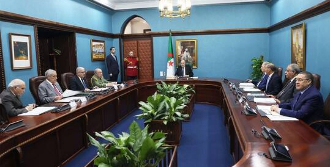 الجزائر تقرر اجراء انتخابات رئاسية في سبتمبر المقبل