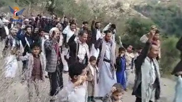 وقفات شعبية في إب تأكيدًا على ثبات الموقف مع غزة والجهوزية لمواجهة الأعداء