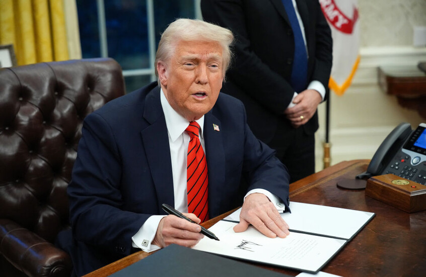 ترامب : المفترض على حماس اطلاق جميع الاسرى الصهاينة وليس ثلاثة  