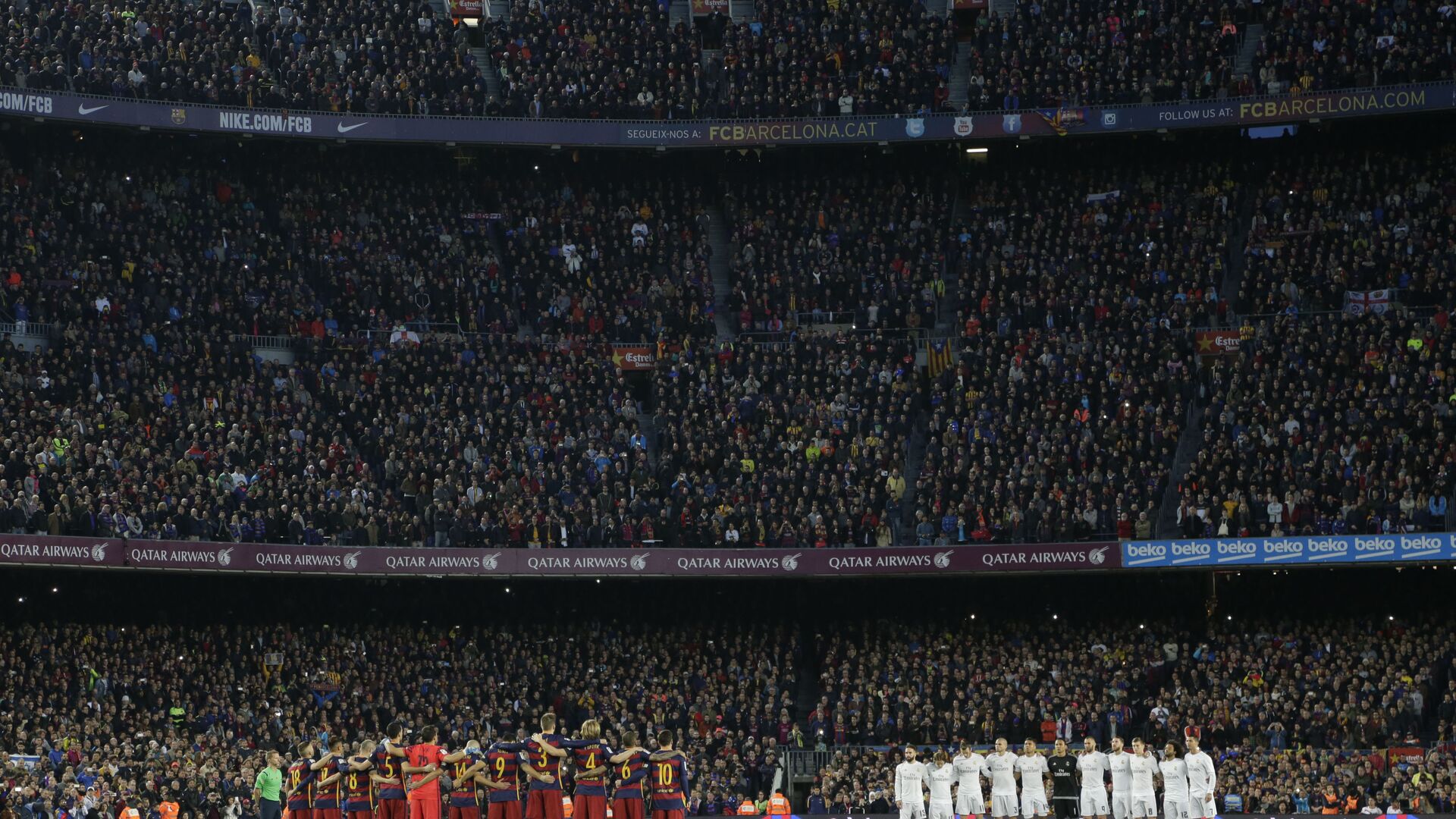 برشلونة يخسر من إشبيلية ويفقد صدارة الدوري الإسباني