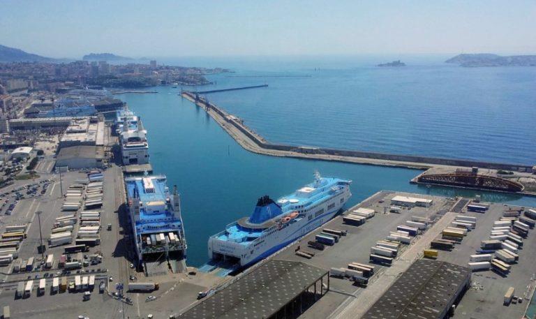 عمال الموانئ في مرسيليا يرفضون تحميل شحنة عسكرية للكيان الإسرائيلي