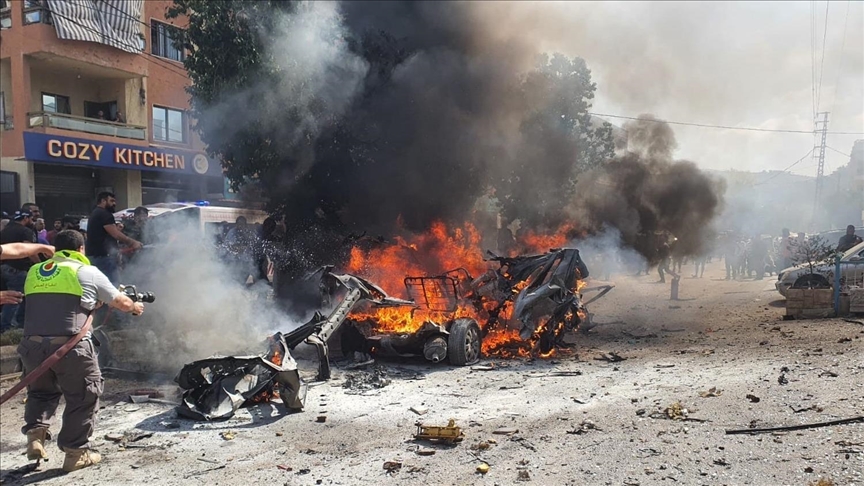 الصحة اللبنانية: استشهاد مدني ومسعف بغارتين للعدو الإسرائيلي على "معركة" و"ياطر"