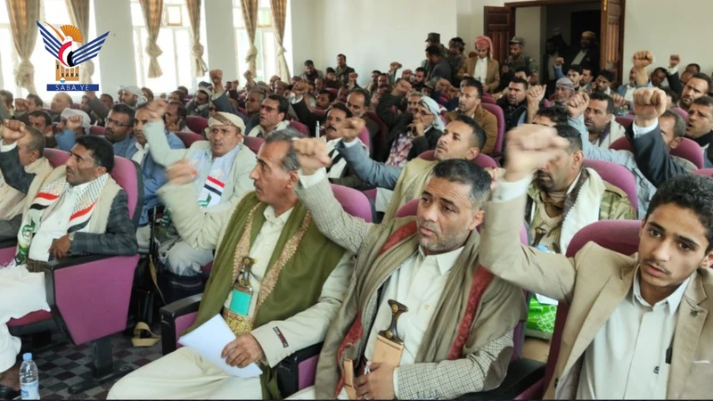  فروع الاتصالات والأراضي والجمارك والبريد بذمار تكرم أسر الشهداء