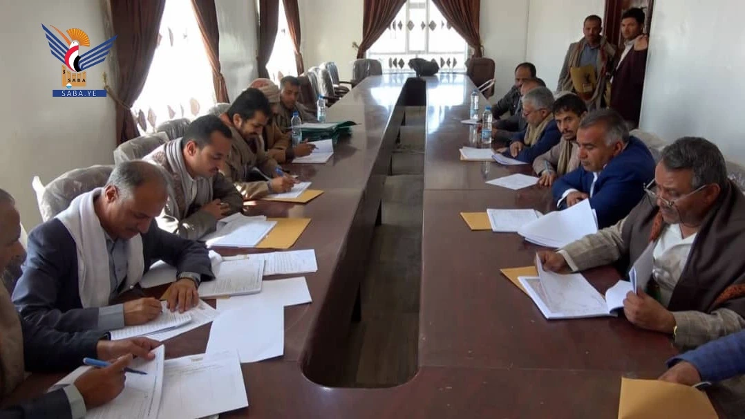  لجنة الحوض المائي بعمران تناقش طلبات حفر وتعميق الآبار