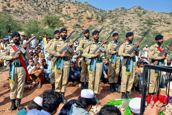 باكستان تعلن فشل المفاوضات مع أفغانستان  لإرساء هدنة دائمة بينهما باكستان تعلن فشل المفاوضات مع أفغانستان  لإرساء هدنة دائمة بينهما