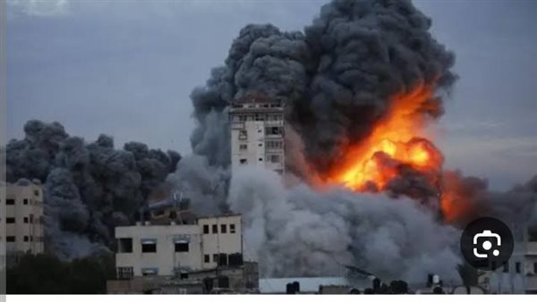 استشهاد صحفي فلسطيني وعدد من عائلته جراء قصف صهيوني على خان يونس