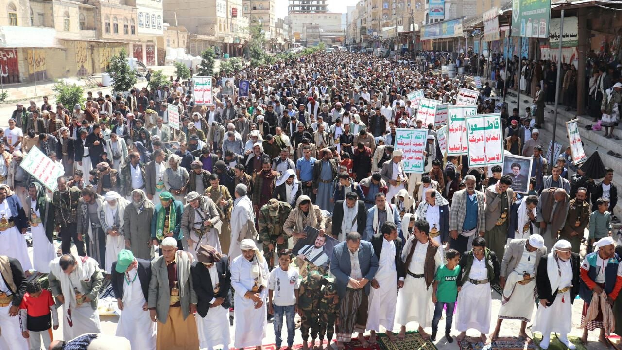 مسيرات الجمعة.. قوة الردع الجماهيري على الصهاينة وأذنابهم