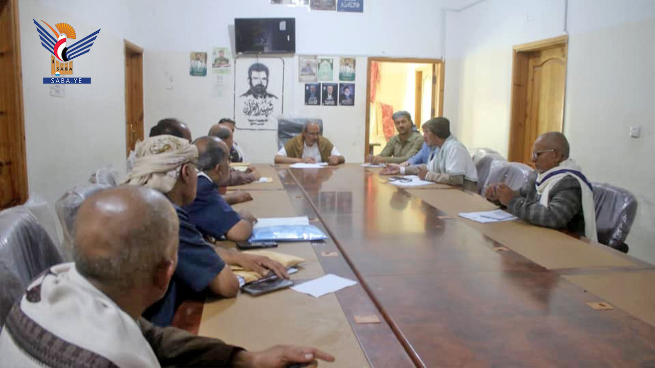  مناقشة سير العمل بصندوق النظافة والتحسين في الضالع