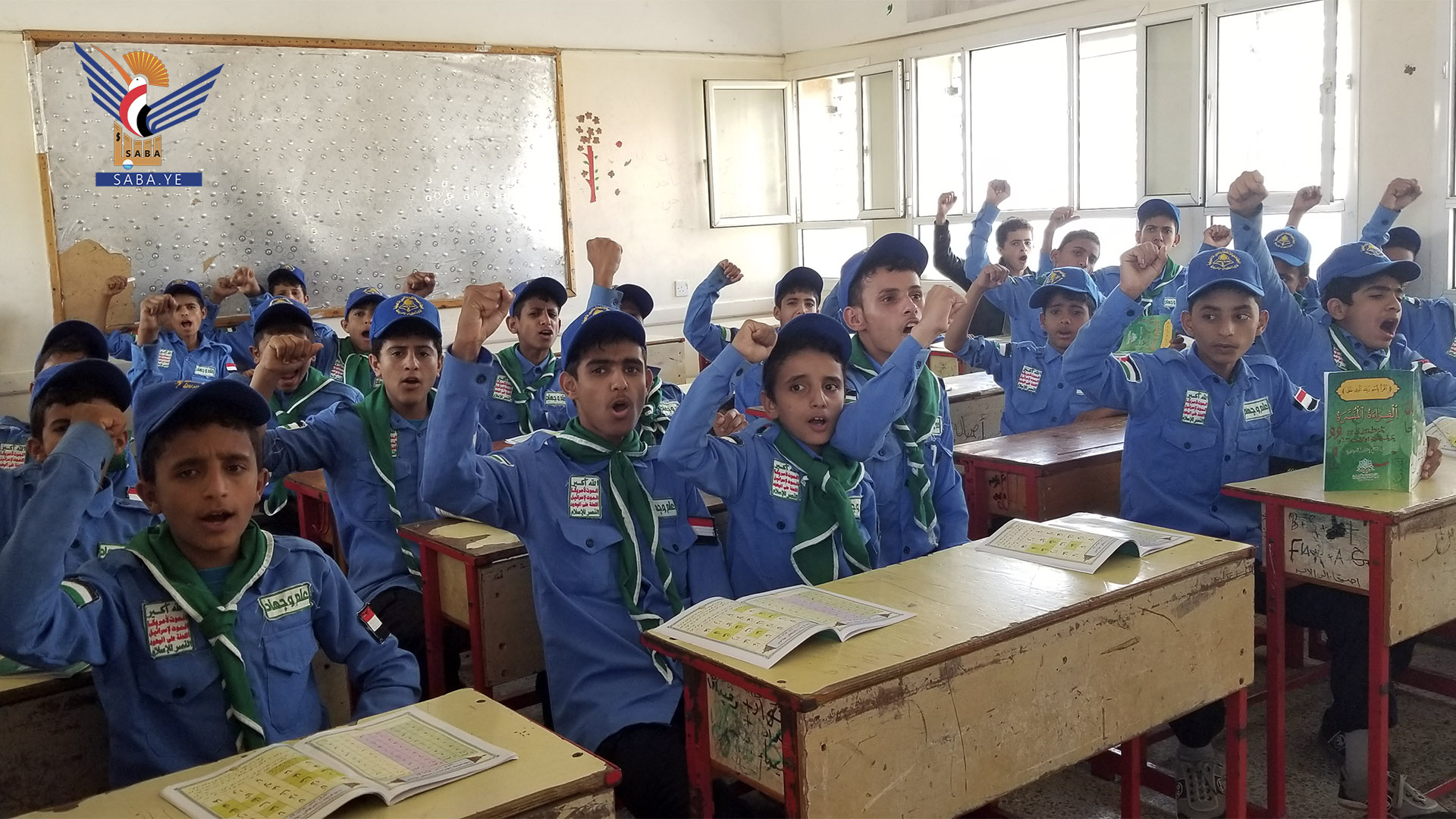 تفقد الدورات الصيفية بمدرسة الشهيد القائد وتكريم أبناء الشهداء بحجة