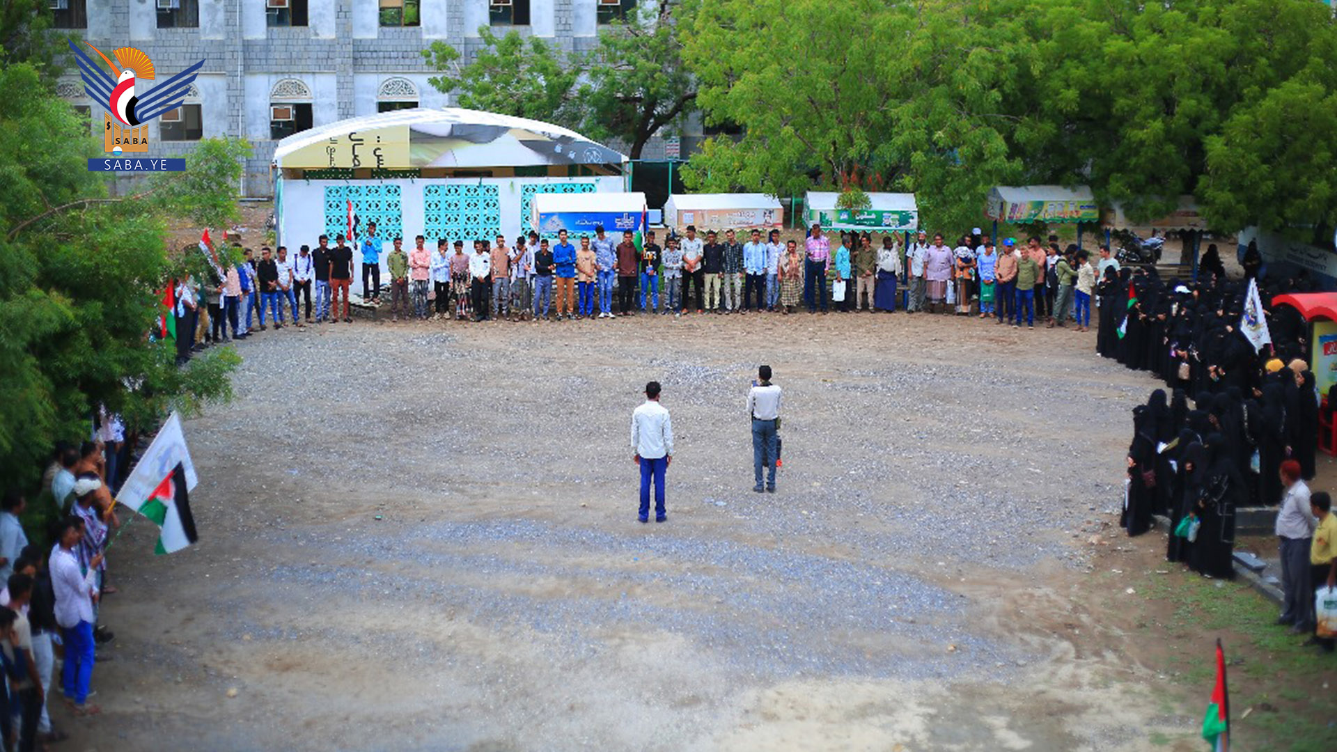 جامعة الحديدة تنظم وقفة تضامنية مع الشعب والمقاومة الفلسطينية
